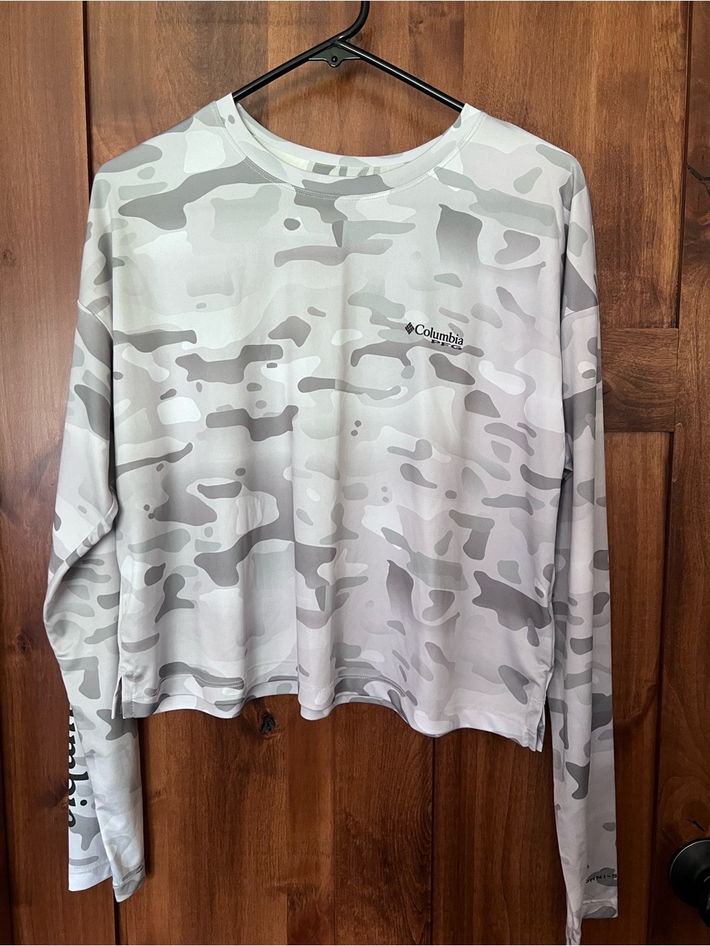 Columbia PFG Omi-Shade Women's Camo Performance Fishing Tee - Gray/White